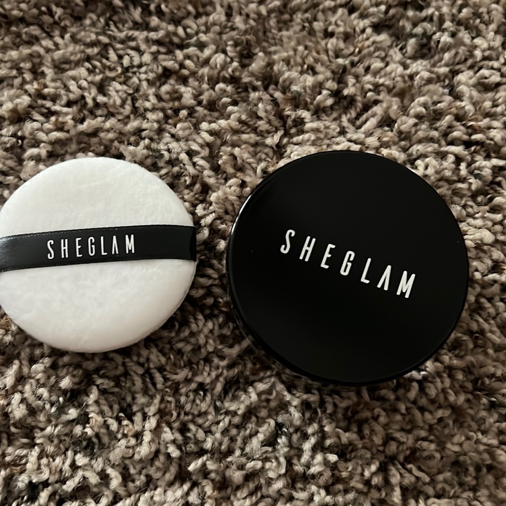 Sheglam lightpink setting powder